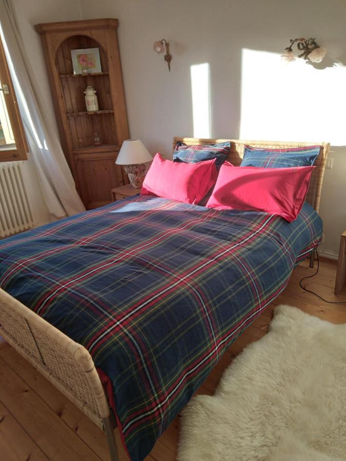 Les Dames De La Saugiat Bed & Breakfast Le Fied Екстериор снимка