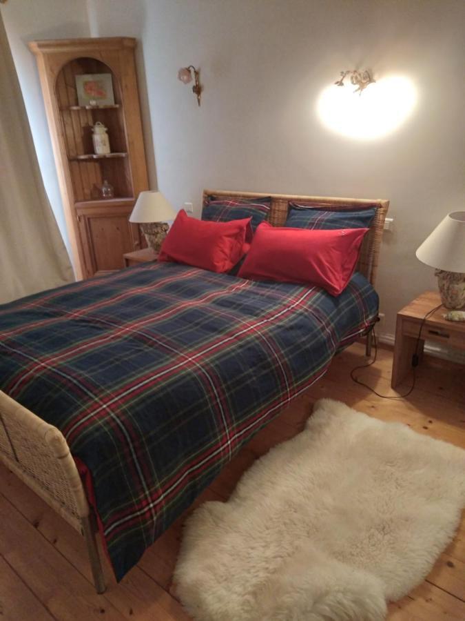 Les Dames De La Saugiat Bed & Breakfast Le Fied Екстериор снимка